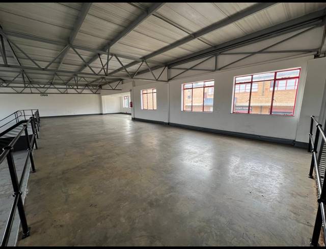 529M² WAREHOUSE TO LET IN STRIJDOMPARK